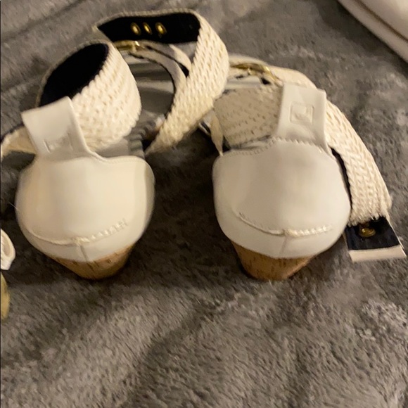 Sandals - Picture 3 of 3